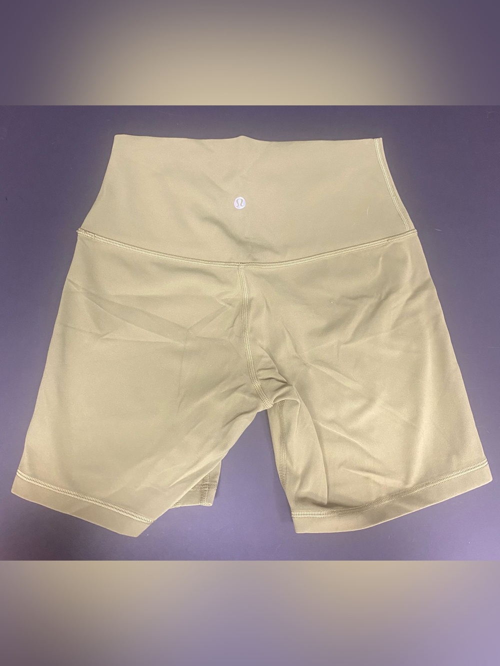 Lululemon High Rise Biker Shorts Green Size 8 Shorts 6” Inseam